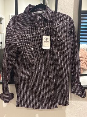 Cinch Women's Button-Down Shirt in Burgundy Geo Print